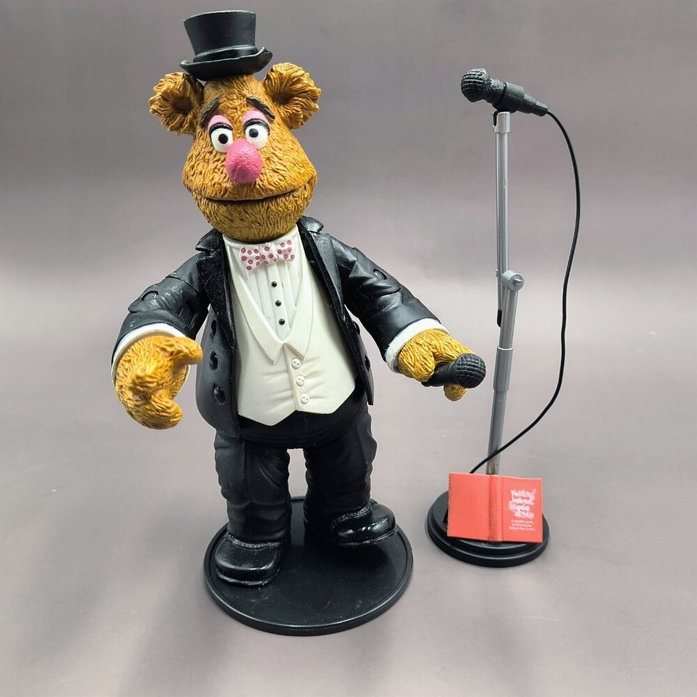 Palisades Muppets Steppin Out Tuxedo Fozzie Action Figure Playset